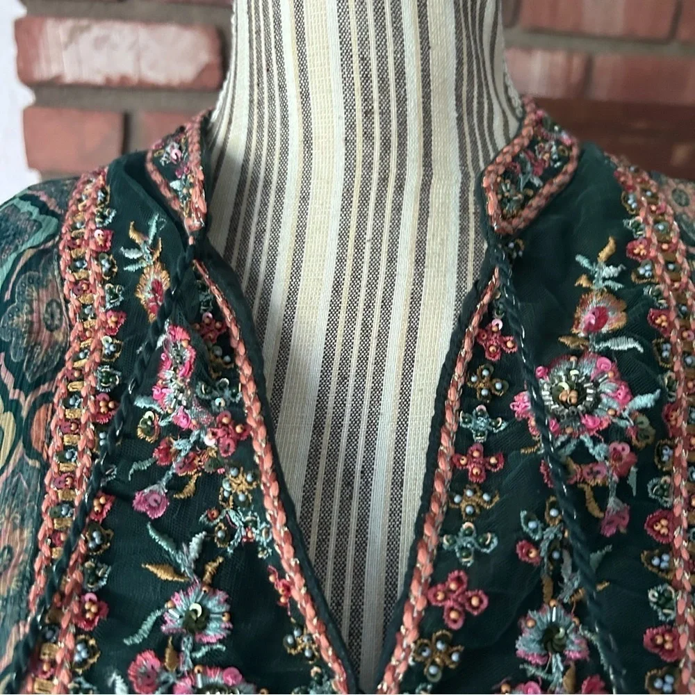 Soft Surroundings Emerald Shira Embroidered Floral Peasant Top Sz S - Picture 6 of 12